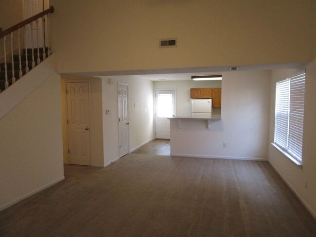 Photo - 5013-5015 Betty Jean Way Unidad 5013 Betty Jean Way