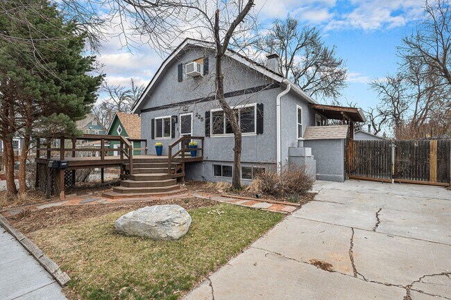 Building Photo - 225 N Cedar St Unit 225 N Cedar St  B Rental