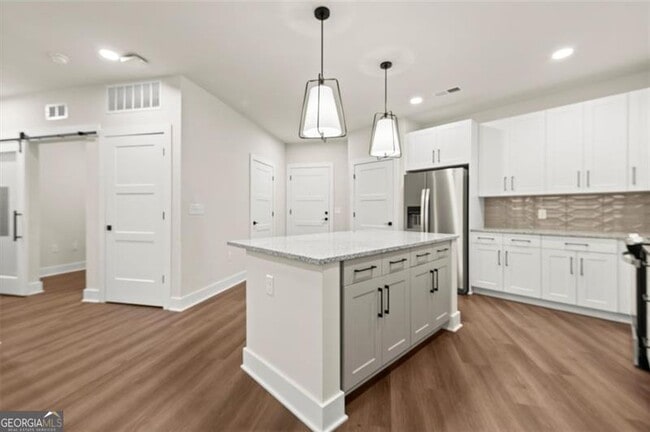 Photo - 2648 Sandy Plains Rd Unit 420