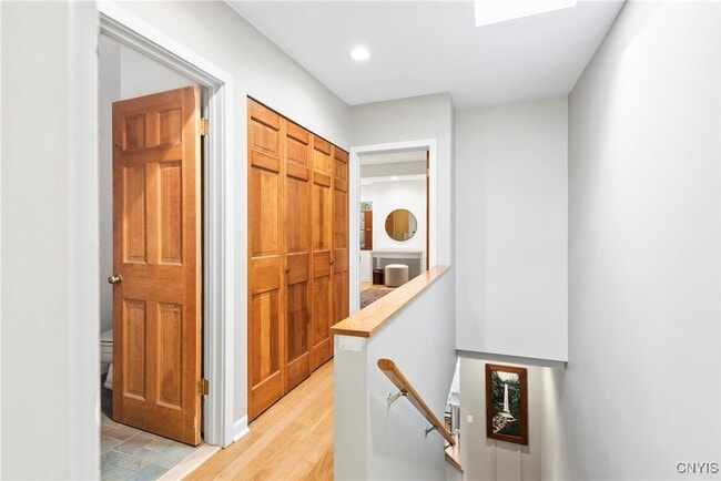 Building Photo - 18 E Genesee St