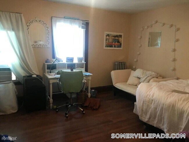 Photo - 195 College Ave Unit 2