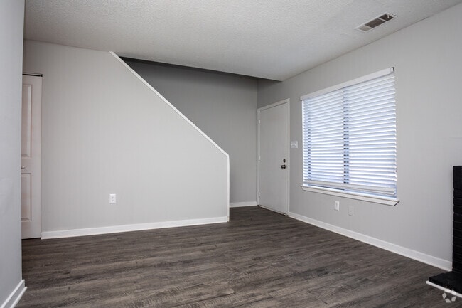 Townhome Entrance - The Bluffs Apartment Homes