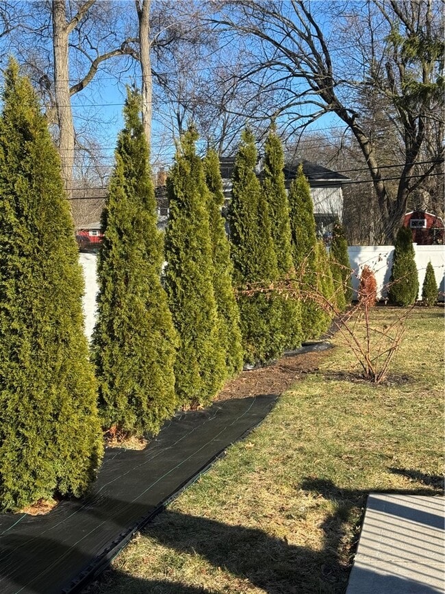 Photo - 548 Pinnacle Rd