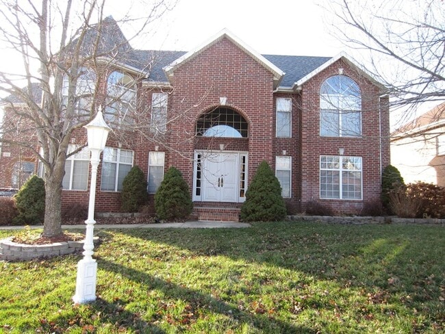 Building Photo - Dramatic Copper Mill Home with Huge Formal Living and Dining Rooms