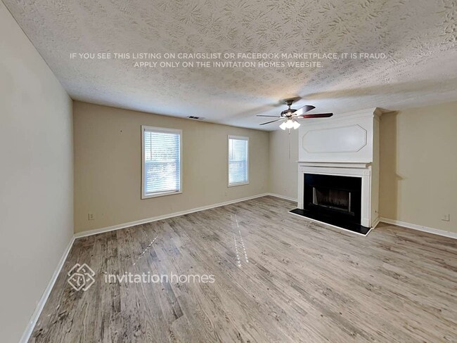 Photo - 3342 Kittery Dr SW