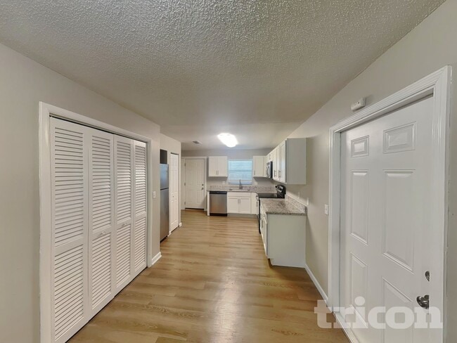 Photo - 1108 Fountainhead Dr