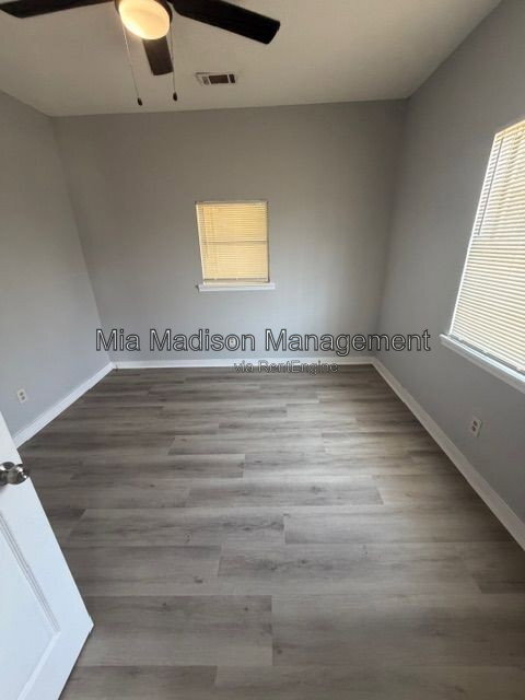 Photo - 1421 Richards St