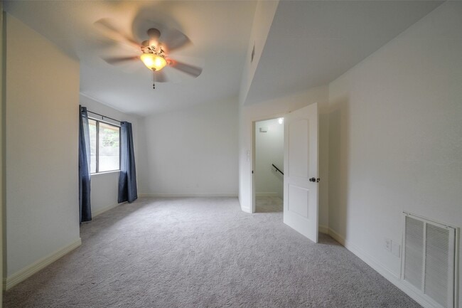 Photo - 2807 Elm Grove Ct