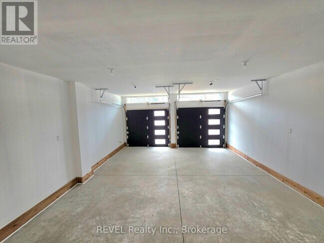 Photo - 6370 Sunshine Cmn