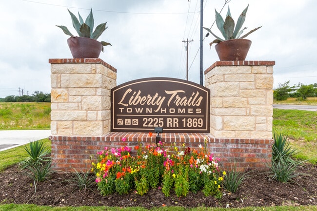 Building Photo - Liberty Trails Apartment Homes