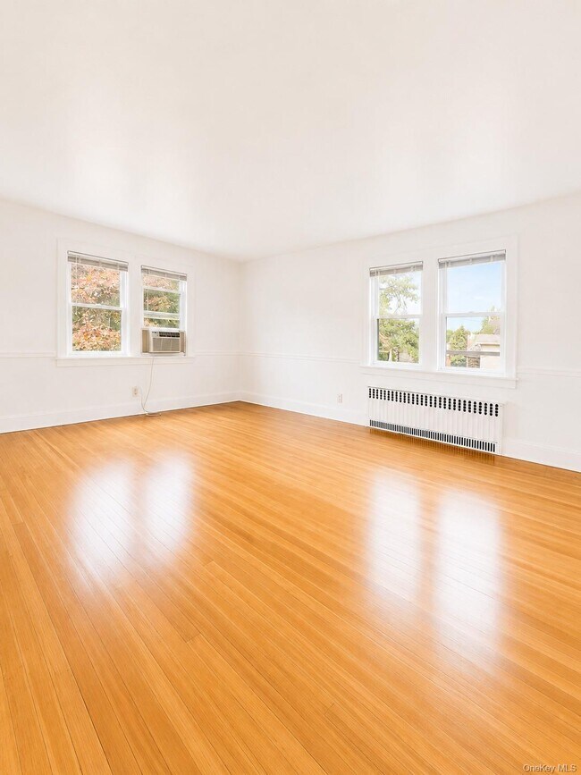 Photo - 310 Palmer Ave