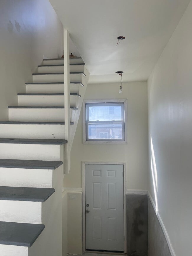 Photo - 242 Union Ave Unit 2ND FLOOR