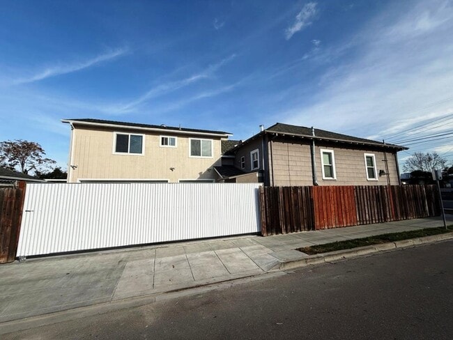 Photo - 259 Sunol St