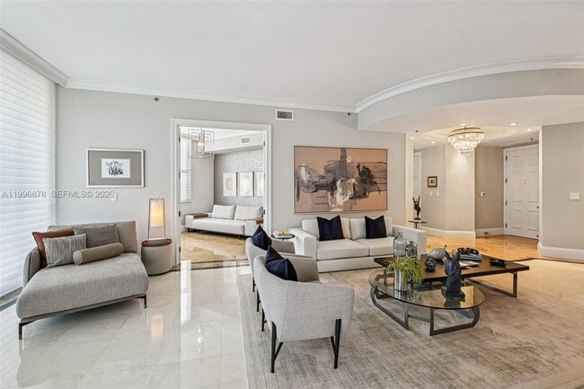 Building Photo - 626 Coral Wy Unit 1501