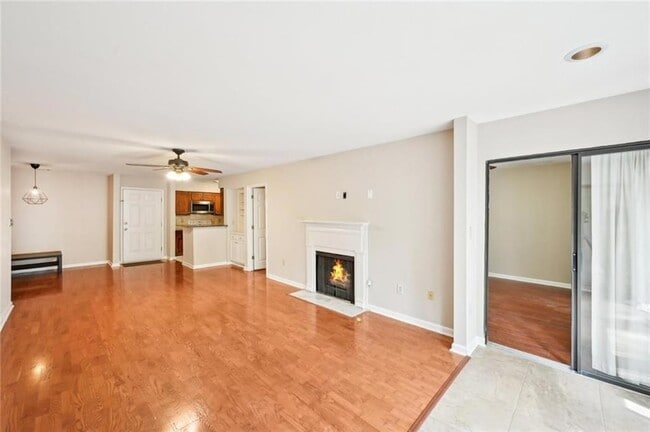 Photo - 2303 Pine Heights Dr NE