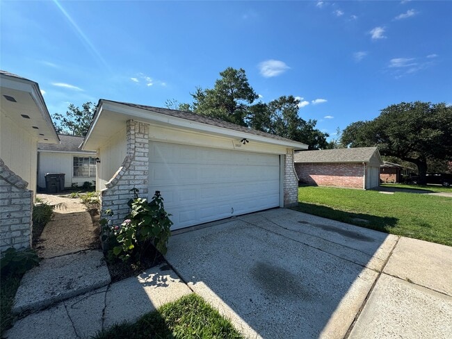 Photo - 23227 Low Ridge Rd