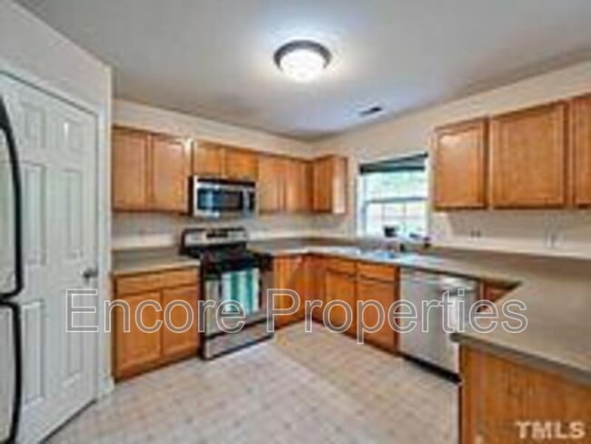 Photo - 6 Stepney Ct