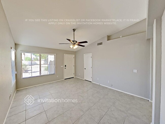 Photo - 1655 E Redfield Rd