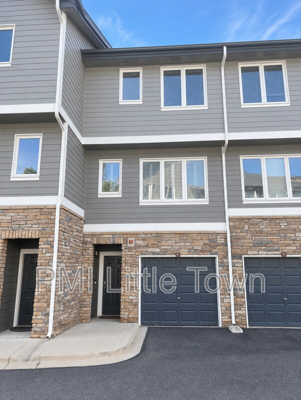 Building Photo - 2943 W Riverwalk Cir Unit U