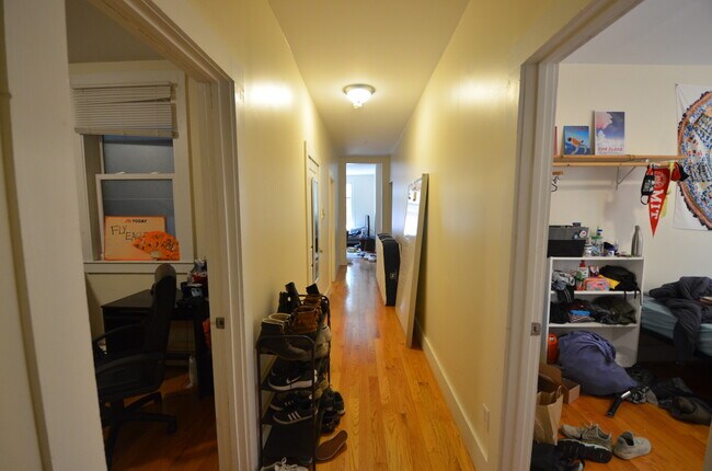 Building Photo - 33 Brookline St Unit 3 Rental