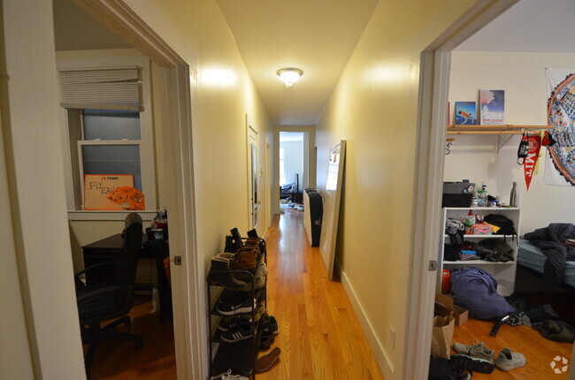 Building Photo - 33 Brookline St Rental