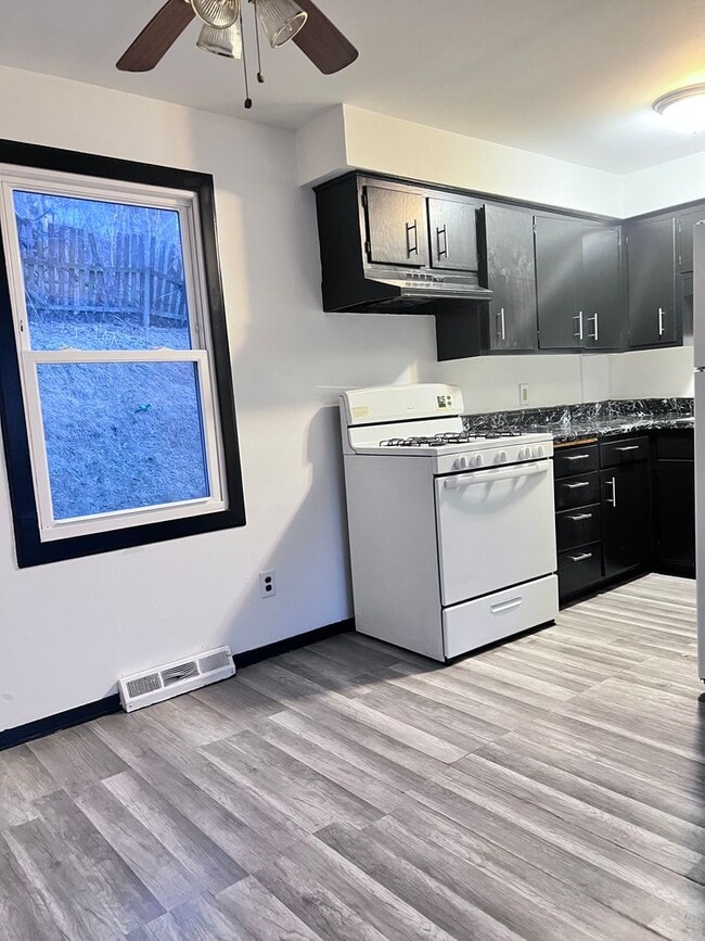 Photo - 751-751 18th Ave Unit 751