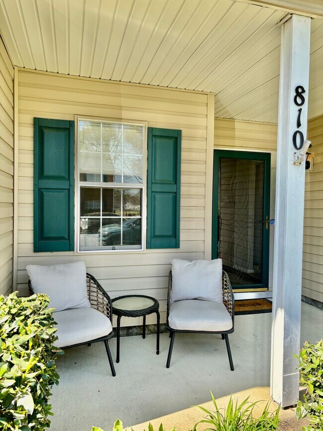 Photo - 3 bedroom/2.5 bathroom- Lake Cambridge- Kiln Creek