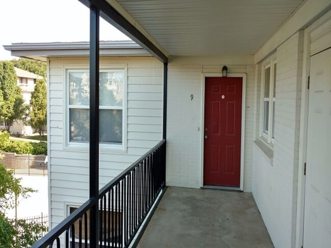 Photo - Apartment next to Bill Snyder Family Stadi...