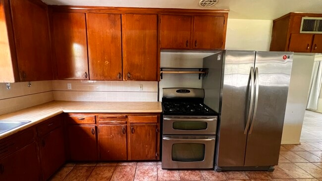 Photo - 1322 S Cedar St