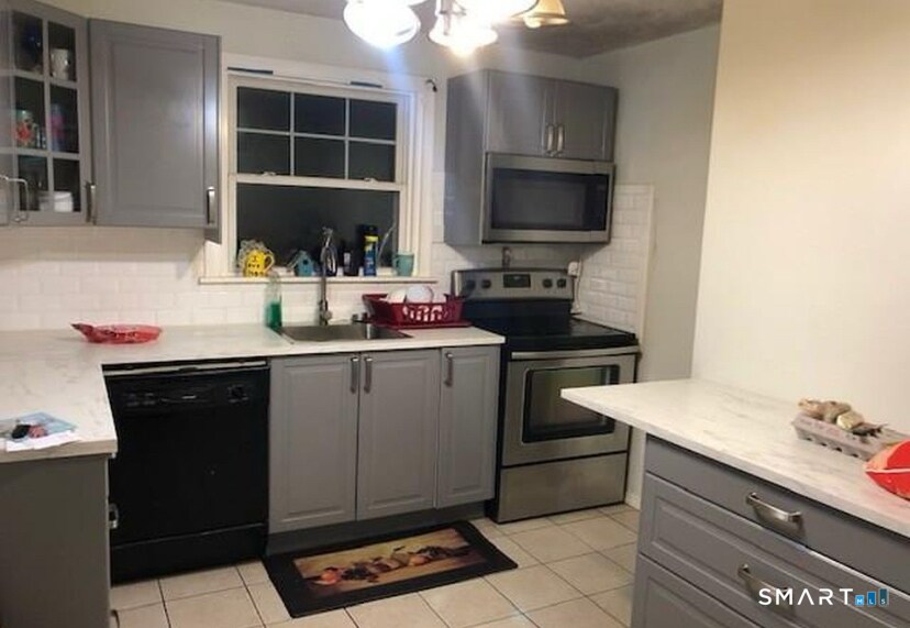 Photo - 168 Wainwright Pl