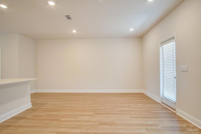 Photo - 2495 Cliff Hollow Cir