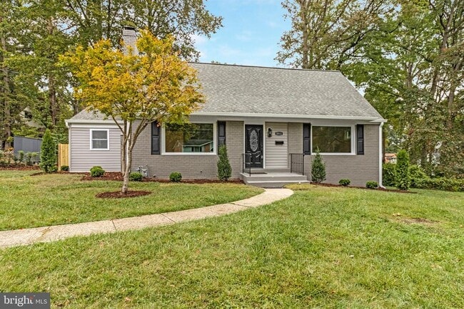 Photo - 5511 Callander Dr