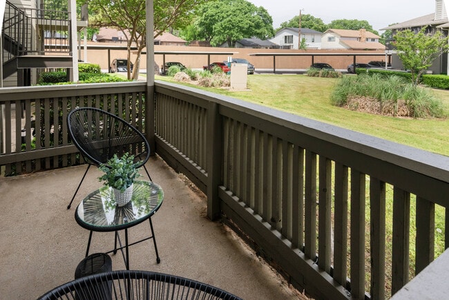 Tranquil Private Patio at Oak Park Apartments