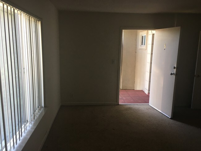 Living Room - 1501 E 3rd Ave