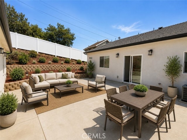Photo - 617 Acacia St
