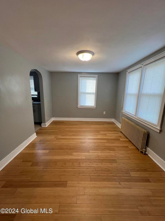 Photo - 70 Beverly Ave Unidad 1