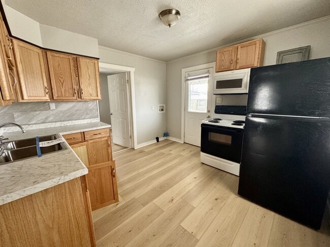 Photo - 2325 N Buckeye St