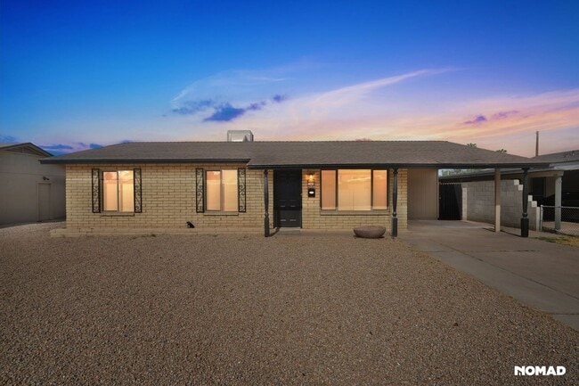 Building Photo - 11618 N 24th Dr Rental