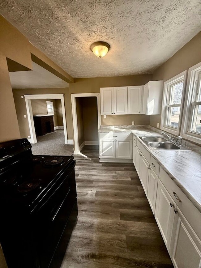 Photo - Four bedroom one bathroom home for rent