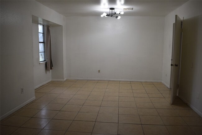 Photo - 6718 Rowell Ct