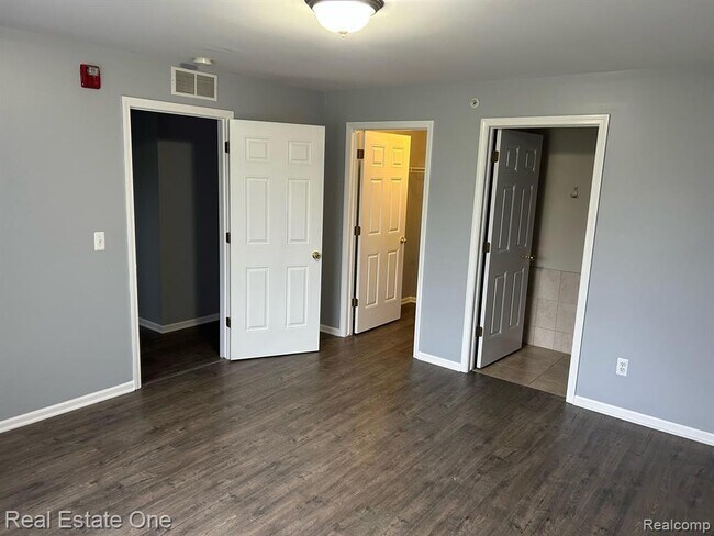 Photo - 12101 Hidden View Ct Unidad 13