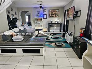 Photo - 165 NE 32nd Terrace