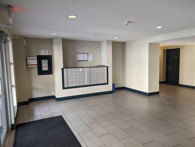 Photo - 45561 Yale Rd