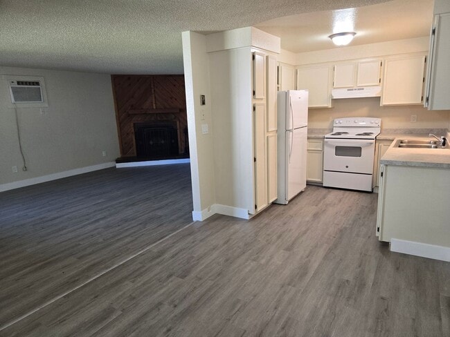 Photo - Newly remodeled 3 bedroom 2 bath
