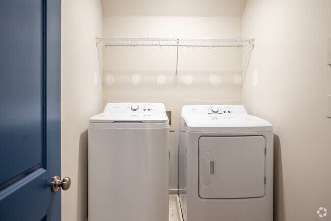 3BR, 2BA - 1,394SF - Washroom
