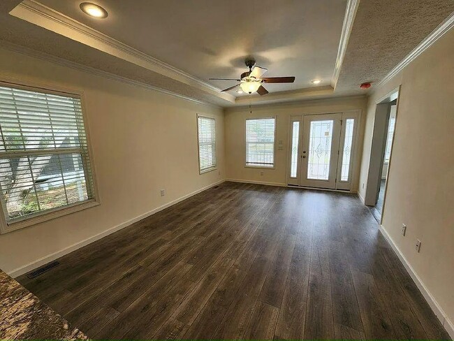 Photo - 513 Eland Dr