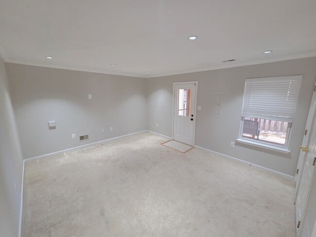 Photo - Stunning 3 Bed 2.5 Bath Home With Fenced Yard In Beautiful Harris Property