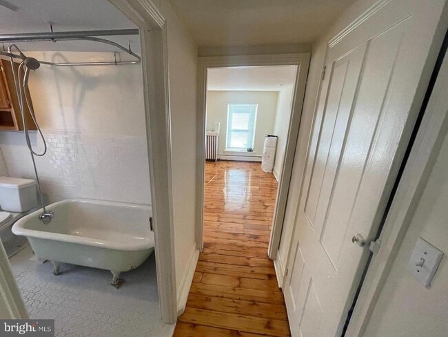 Photo - 3527 Indian Queen Ln Unit 3