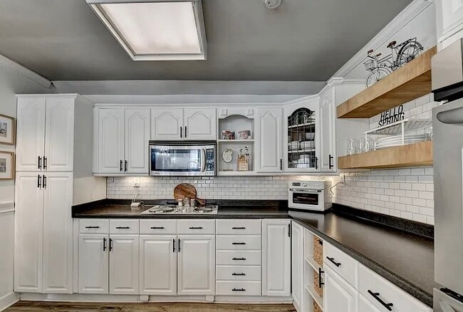 Photo - 561 Russell Rd Unidad 3