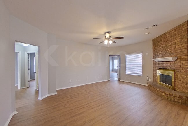 Photo - 1128 Pikes Peak Dr